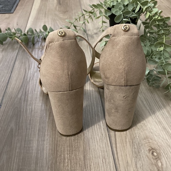 Guess | Shantel 5 Natural Suede Sandals - Picture 2 of 3